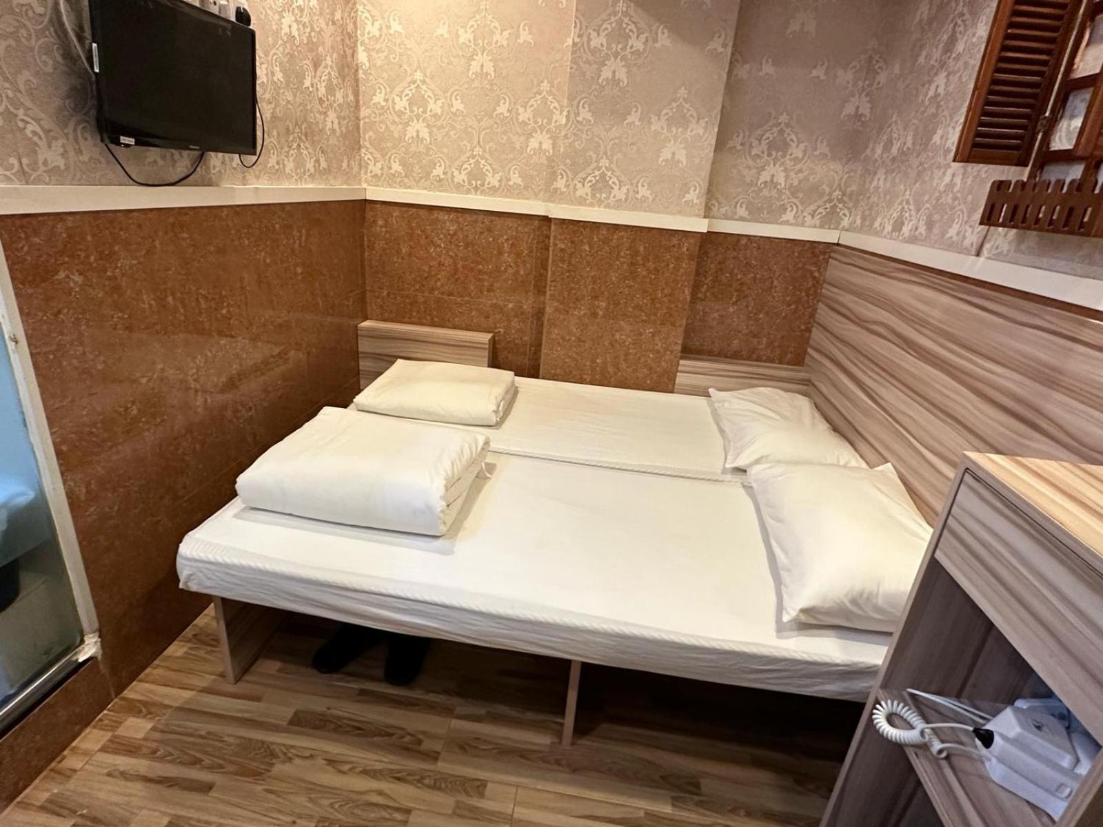 New Garden Hostel Hong Kong Bagian luar foto