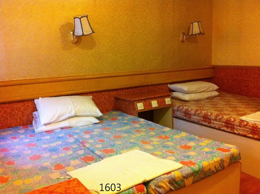 New Garden Hostel Hong Kong Bagian luar foto