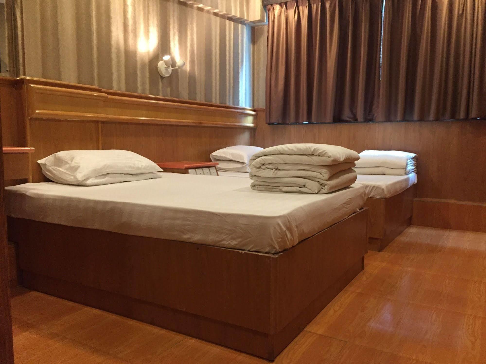 New Garden Hostel Hong Kong Bagian luar foto