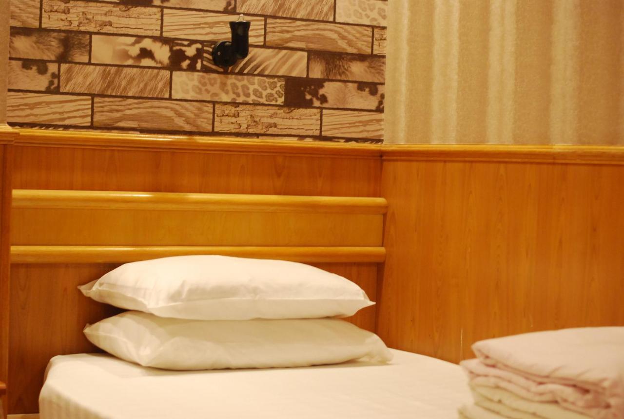 New Garden Hostel Hong Kong Bagian luar foto